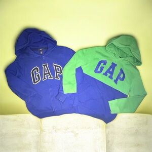 Bundle Of 2 Gap Sweatshirts, full zip, kangaroo pocket, hoodie, Youth Medium